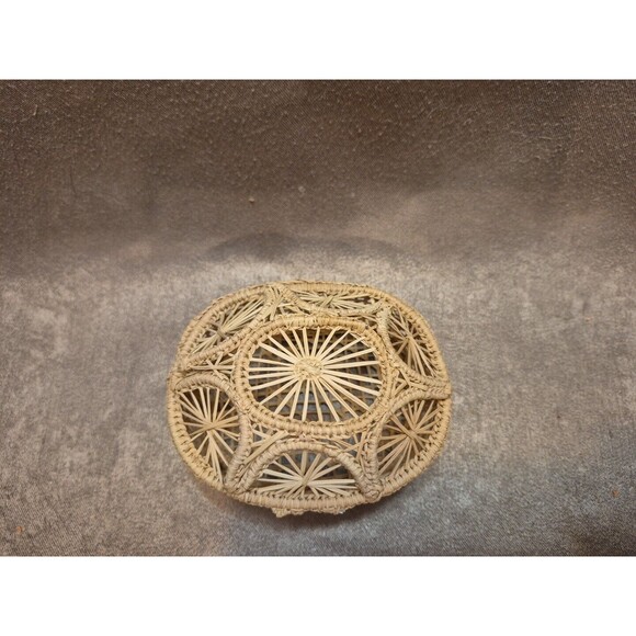 Vintage Folk Art Boho Small Woven Treasure Trinket Box Sweet Grass & Wire - Picture 4 of 16